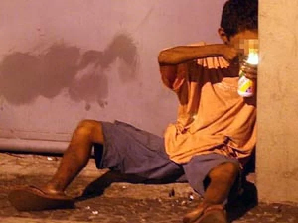 Histórias que se repetem nas esquinas da cidade. (Foto: