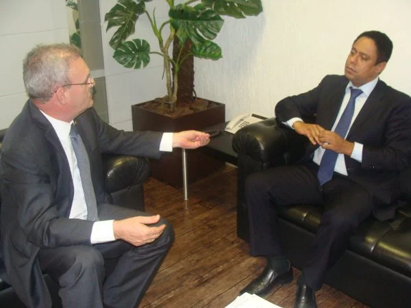 Ministro do Esporte Orlando Silva, em audiência com o coordenador da bancada do MS, deputado Geraldo Resende (Foto: Rodrigo Pael)