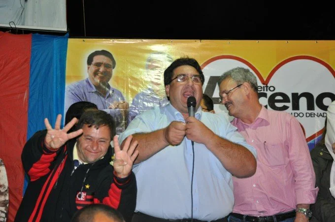 Geraldo participa de reunião em Glória de Dourados