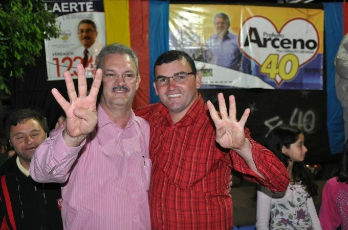 Geraldo participa de reunião em Glória de Dourados