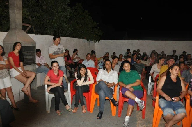 Reunião política em Glória de Dourados