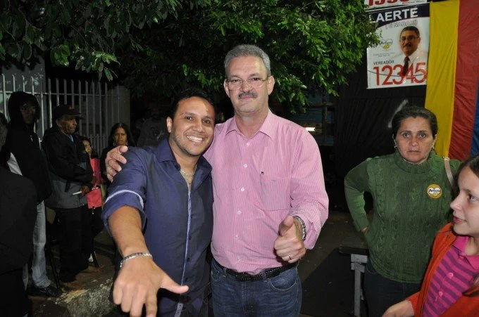 Geraldo participa de reunião em Glória de Dourados