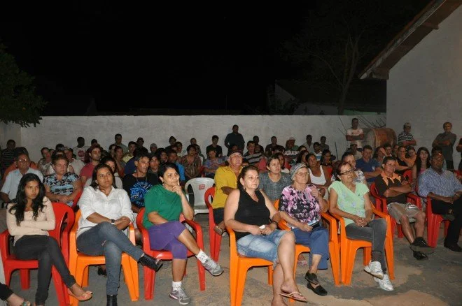 Reunião política em Glória de Dourados
