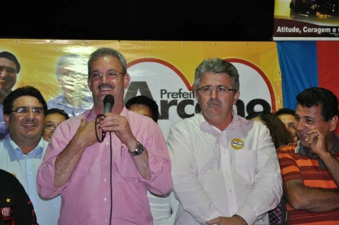 Geraldo participa de reunião em Glória de Dourados