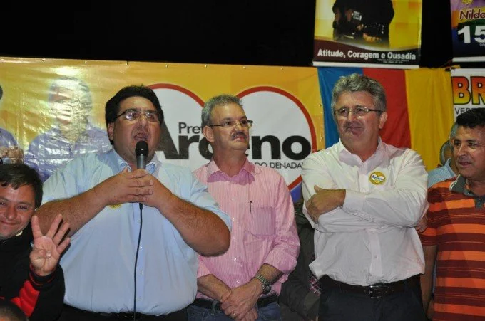 Geraldo participa de reunião em Glória de Dourados