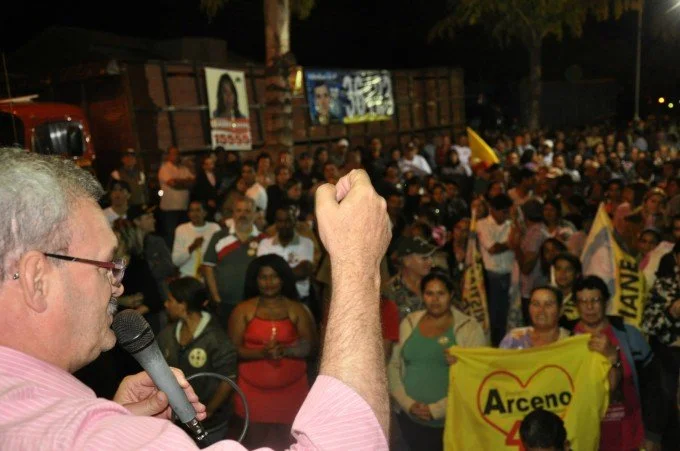 Geraldo participa de reunião em Glória de Dourados