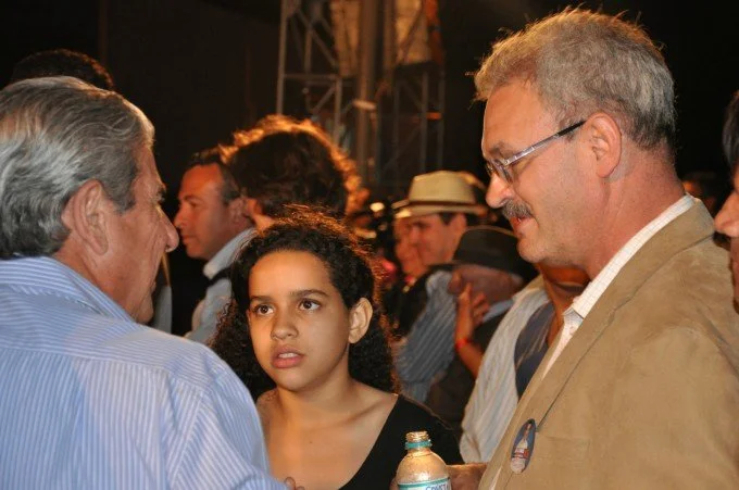Veja aqui fotos do comício de Sidrolândia
