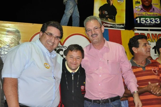 Geraldo participa de reunião em Glória de Dourados
