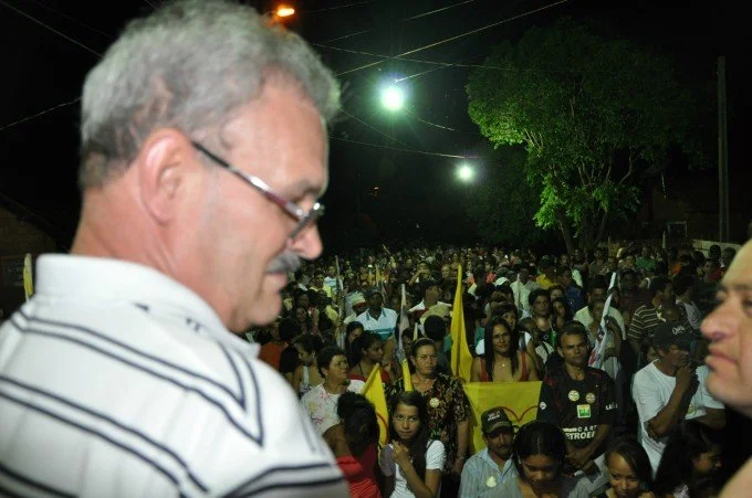 Veja fotos do comício do candidato a reeleição Arceno Athas