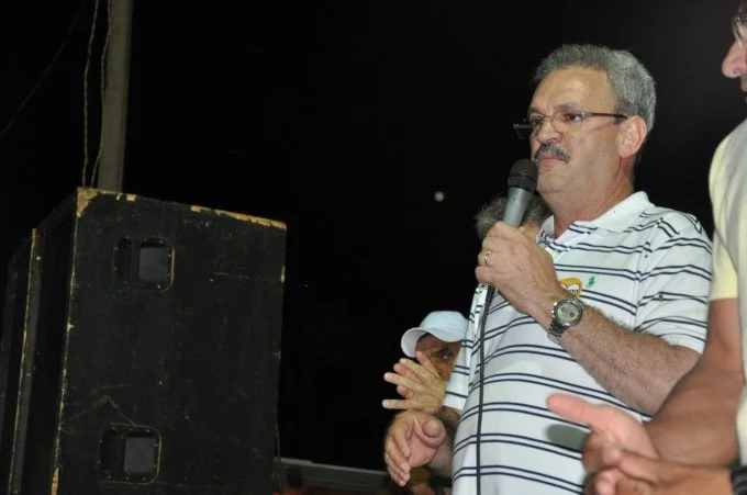 Veja fotos do comício do candidato a reeleição Arceno Athas