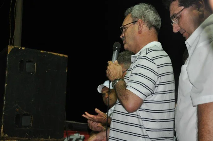 Veja fotos do comício do candidato a reeleição Arceno Athas