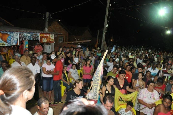 Veja fotos do comício do candidato a reeleição Arceno Athas