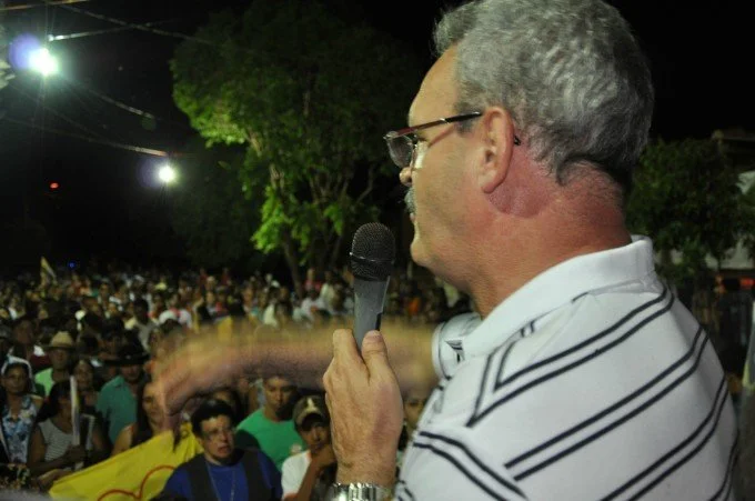 Veja fotos do comício do candidato a reeleição Arceno Athas