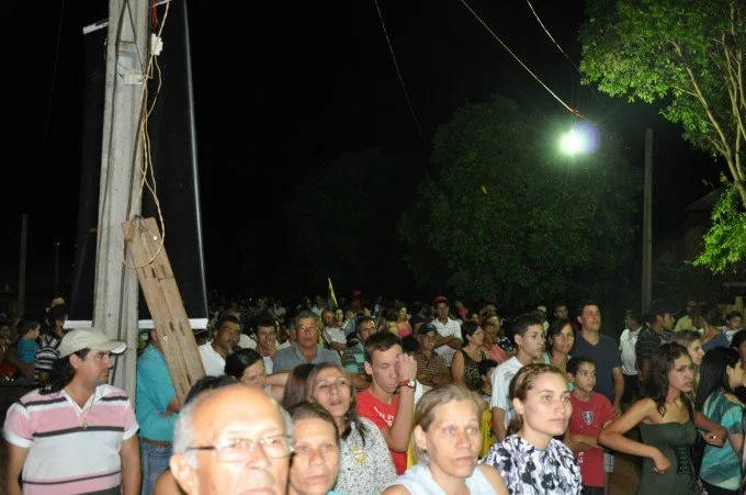 Veja fotos do comício do candidato a reeleição Arceno Athas