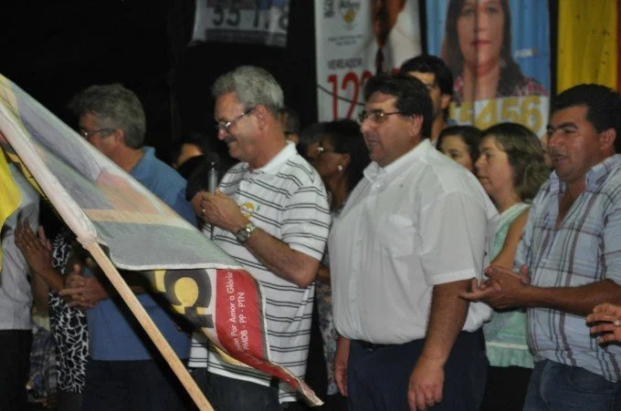 Veja fotos do comício do candidato a reeleição Arceno Athas