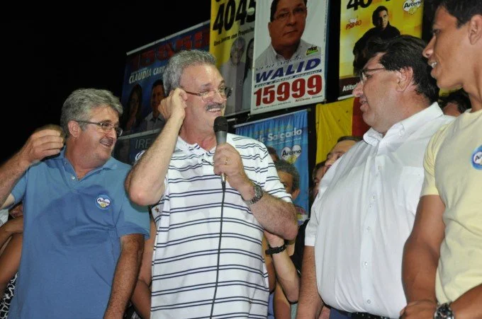 Veja fotos do comício do candidato a reeleição Arceno Athas