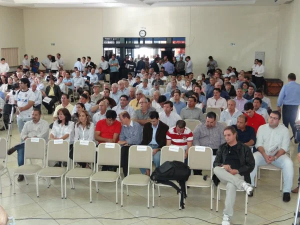 Público, formado por lideranças políticas e empresariais de toda a região prestigiou a audiência pública