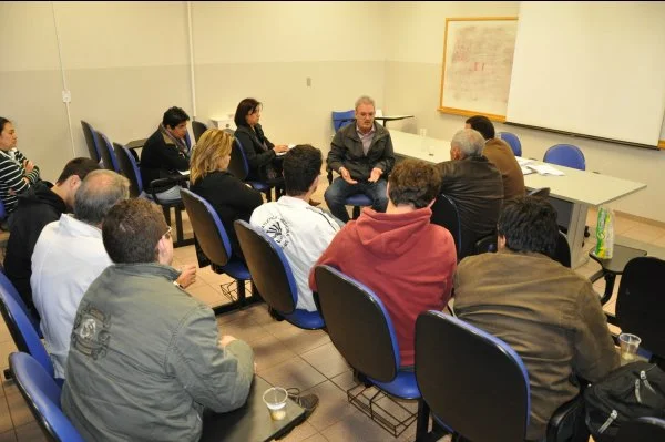 Para expor a proposta no campo universitário, o deputado se reuniu na manhã desta segunda-feira (26) com estudantes e professores do Curso de Medicina.