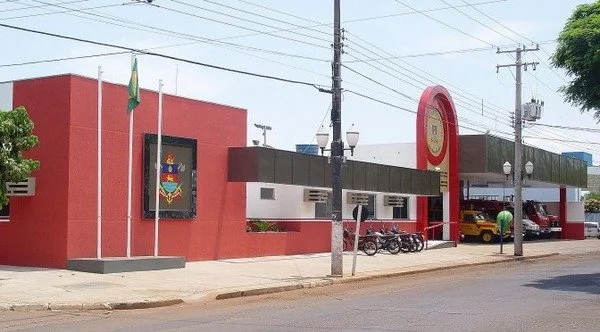 Unidade do corpo de bombeiros de Dourados receberá novos equipamentos, estrutura física e fachada.