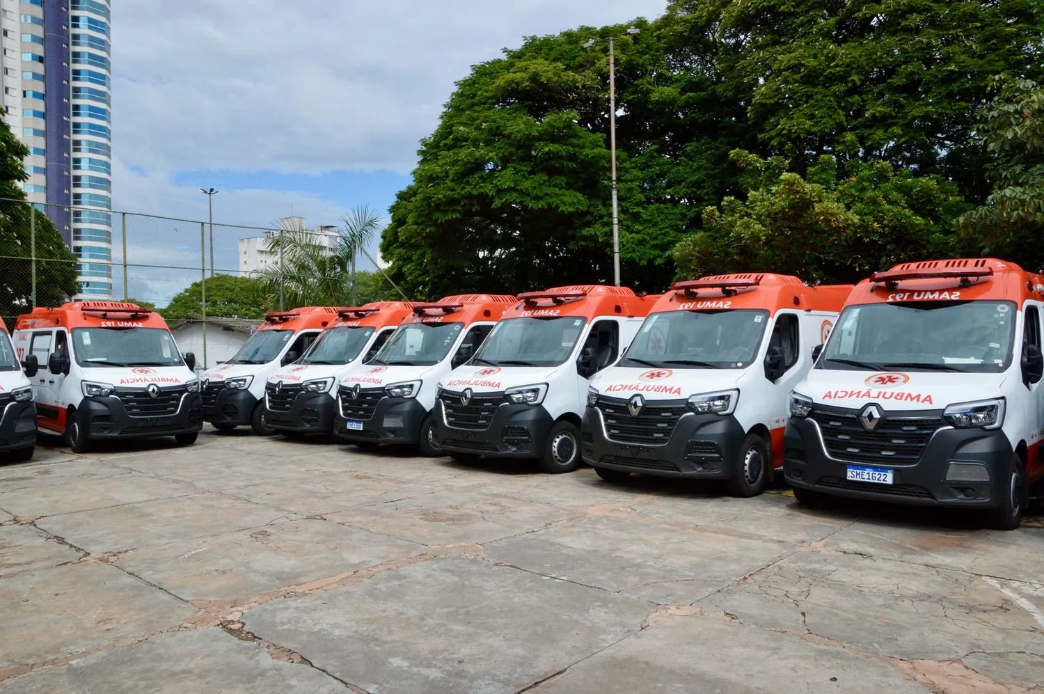 Deputado Geraldo Resende cobra prefeita sobre ambulâncias paradas em Campo Grande
